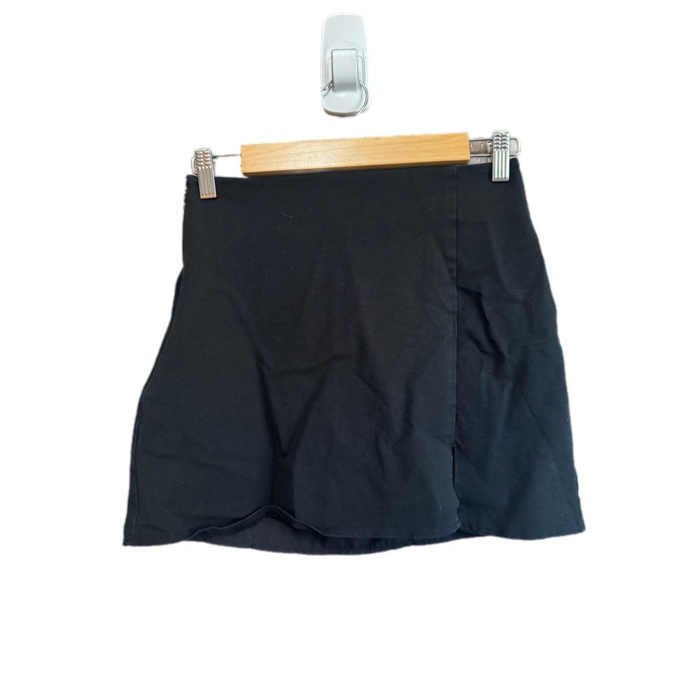 Old‎ Navy Mini Skirt Women XS Petite Black Excellent Stretch Front Slit Side Zip